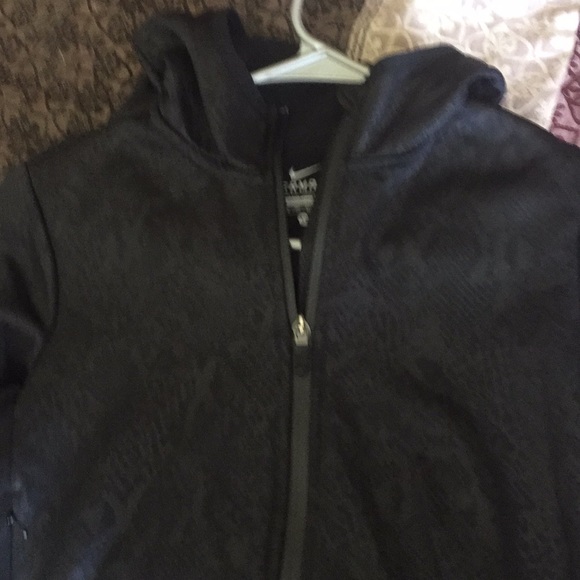 Thermal fit Nike jacket in excellent shape - Picture 4 of 4